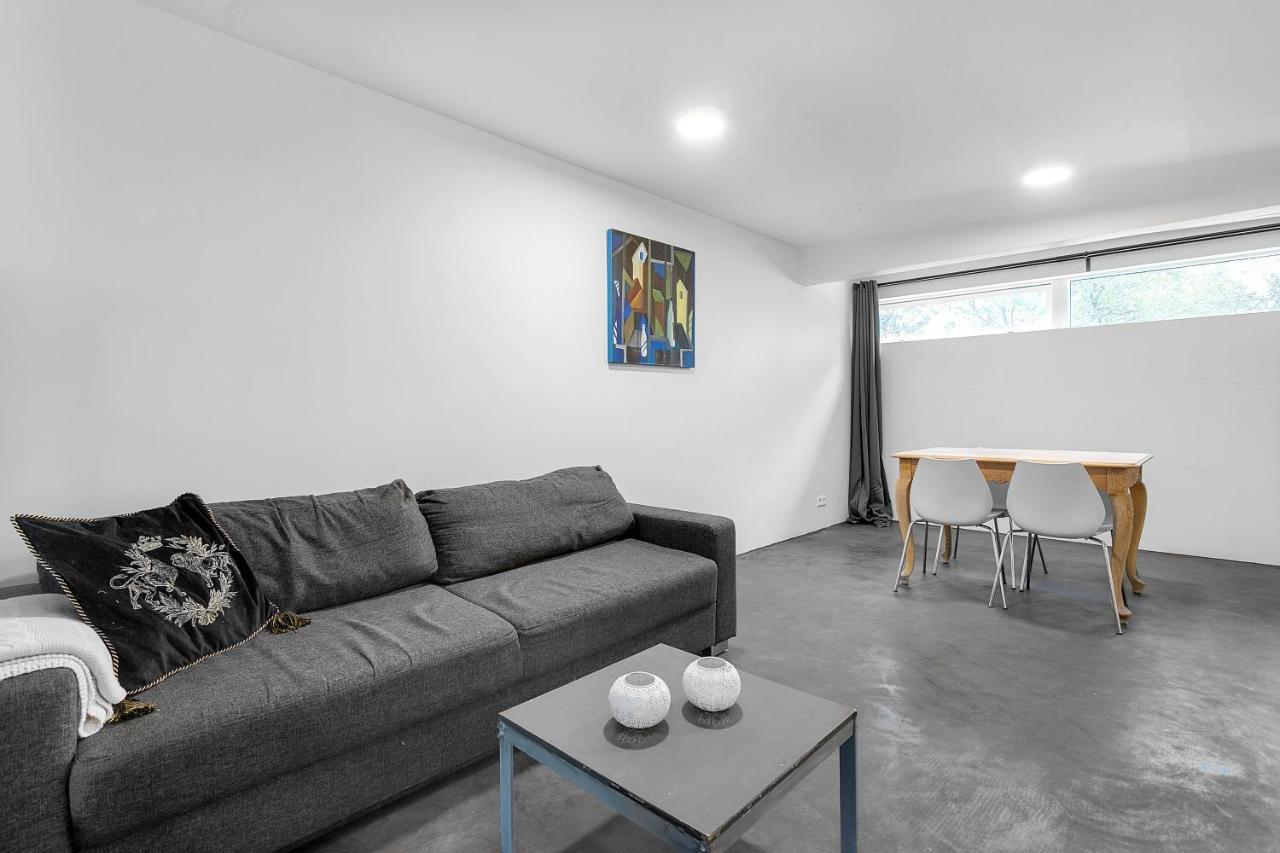 Lovely Studio Apartment With Hot Tub Рейкявик Екстериор снимка